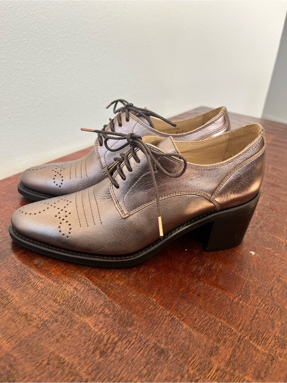 NWOT The Office of Angela Scott Miss Button Midheel Oxfords Bronze size 35.5